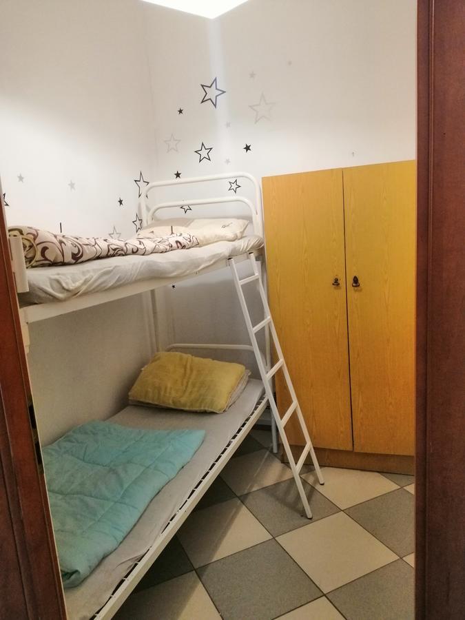 Apple Hostel Lviv Exterior photo